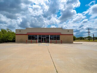 Plus de détails pour 82 N Kessler Ave, Schulenburg, TX - Local commercial à vendre