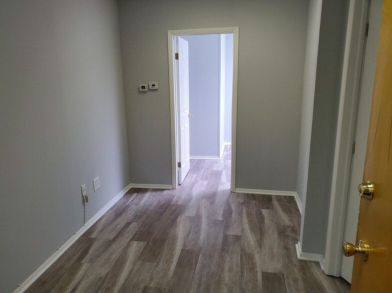 400-402 Main St, Metuchen, NJ à louer - Photo de l’immeuble – Image 2 sur 10