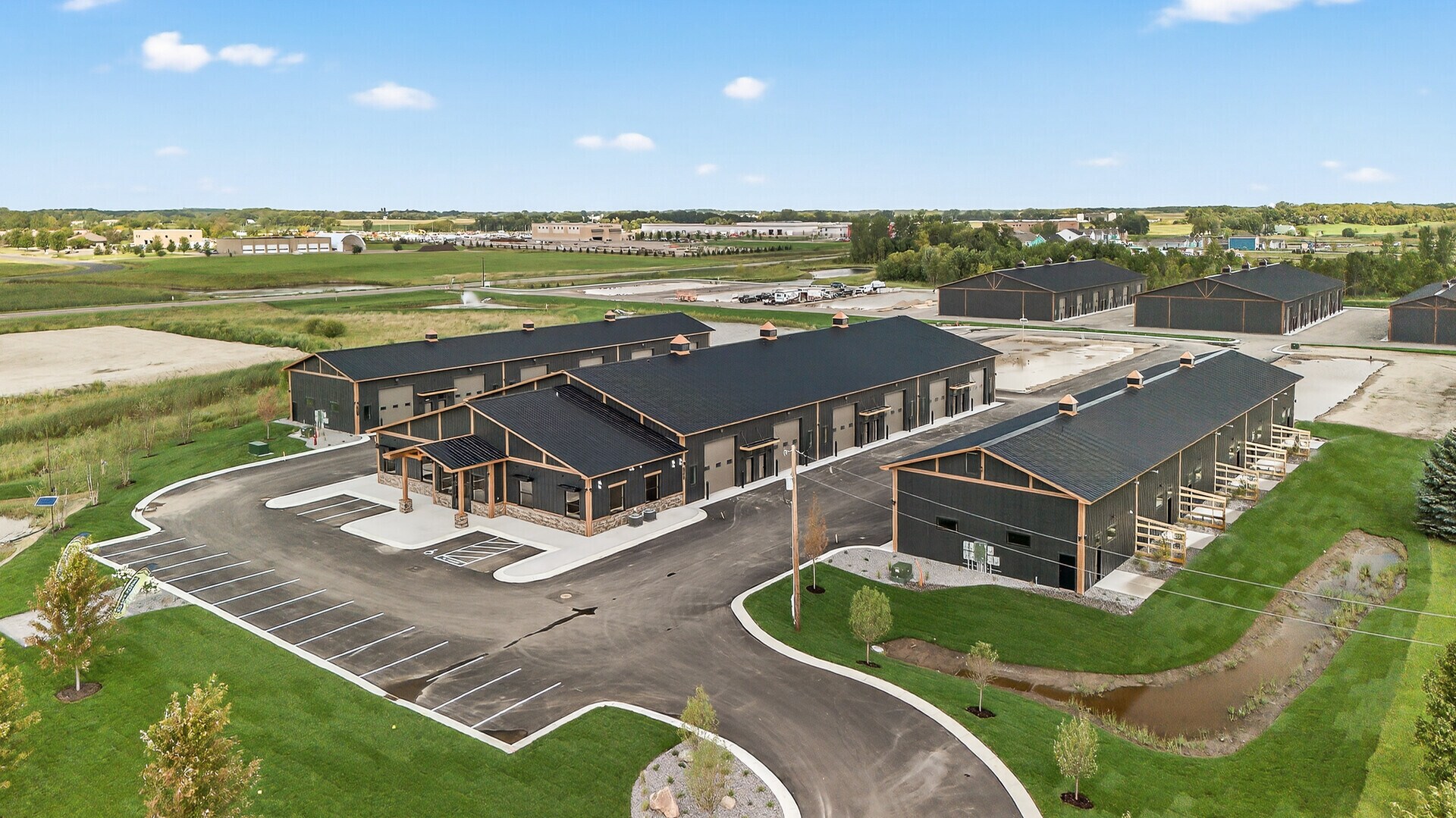 7040 Kaeding Ln NE, Albertville, MN à vendre Aérien– Image 1 sur 53