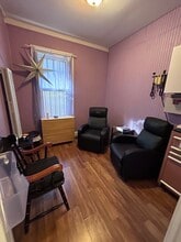 135 Maple St, Avondale Estates, GA à louer Photo intérieure– Image 2 sur 7