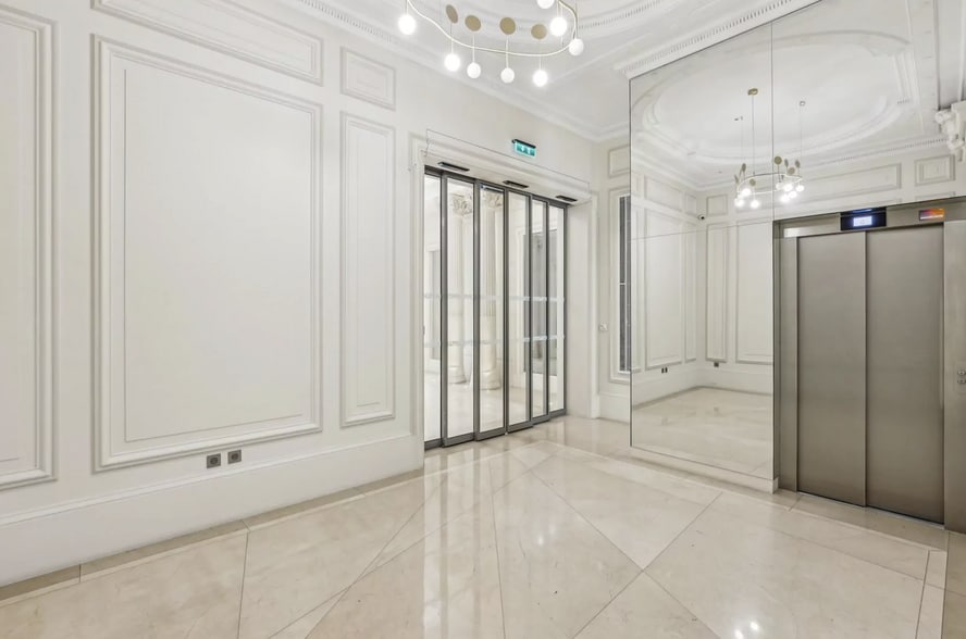 Rue Scribe, Paris à louer - Hall d’entrée – Image 2 sur 2