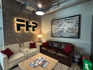 Plus de détails pour 2146 N Karwick Rd, Michigan City, IN - Bureau/Local commercial à louer