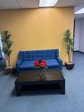 200 New Stine Rd, Bakersfield, CA à louer Photo intérieure– Image 2 sur 6