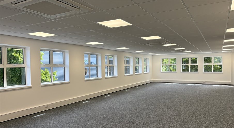 649 River Gdns, Feltham à louer Photo intérieure– Image 1 sur 1