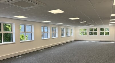 649 River Gdns, Feltham à louer Photo intérieure– Image 1 sur 1