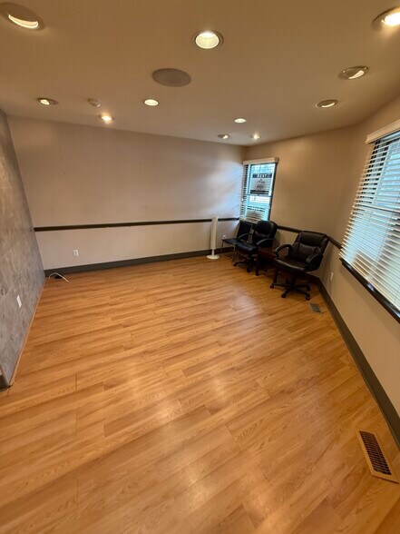 120 Madison Ave, Mount Holly, NJ à vendre - Photo intérieure – Image 3 sur 11