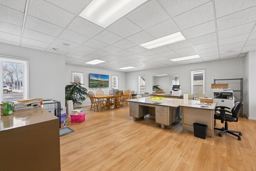 2434 Commerce Blvd, Mound, MN à vendre - Photo de l’immeuble – Image 3 sur 54