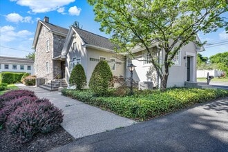 879 Fritztown Rd, Sinking Spring, PA à louer Photo intérieure– Image 2 sur 25