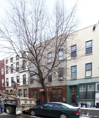 Plus de détails pour 268 Himrod St, Brooklyn, NY - Logement à vendre