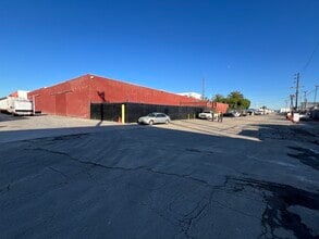 1555 Los Palos St, Los Angeles, CA à louer Photo intérieure– Image 2 sur 18