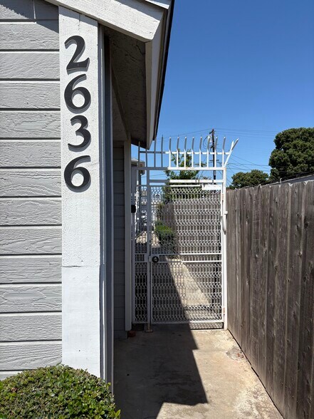 2636 Highland Ave, San Diego, CA à vendre - Photo de l’immeuble – Image 3 sur 9