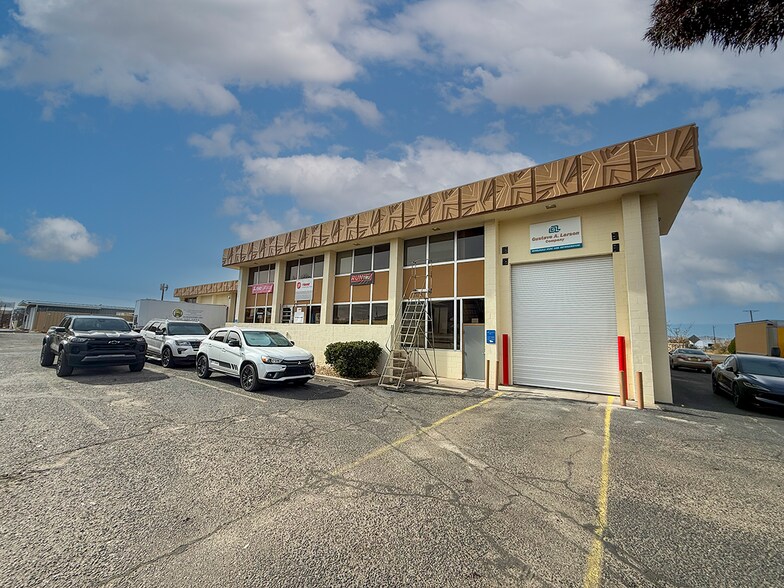 3455 Princeton Dr NE, Albuquerque, NM à louer - Photo de l’immeuble – Image 3 sur 3