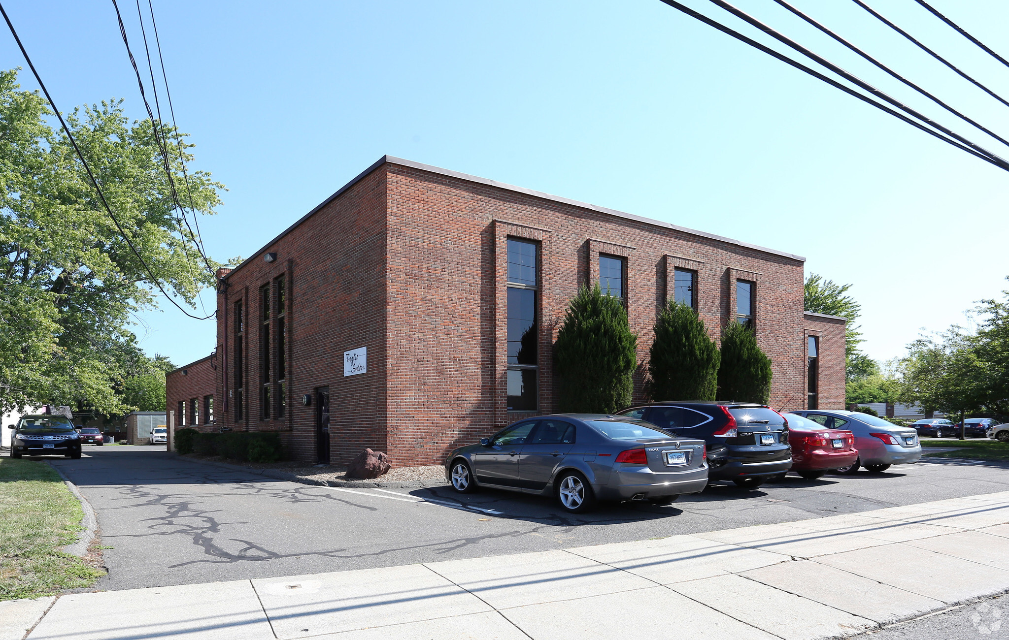 20 Hurlbut St, West Hartford, CT à louer Photo principale– Image 1 sur 5