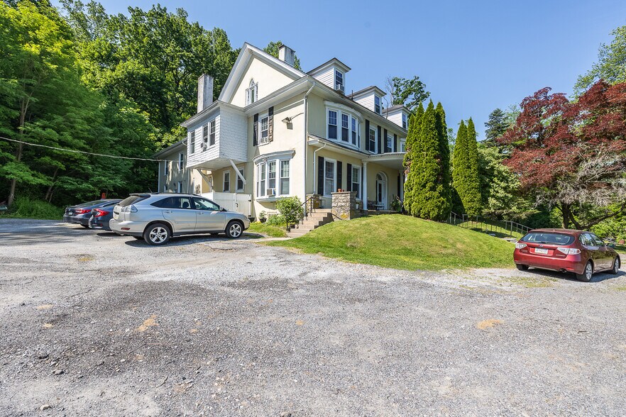 Chester County, PA Multifamily Portfolio portefeuille de 7 biens à vendre sur LoopNet.fr - Photo de l’immeuble – Image 3 sur 128
