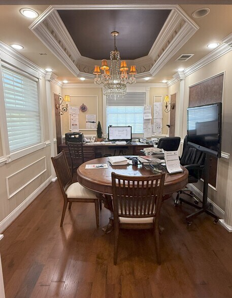 10515-10535 Crestwood Dr, Manassas, VA à vendre - Photo intérieure – Image 3 sur 15