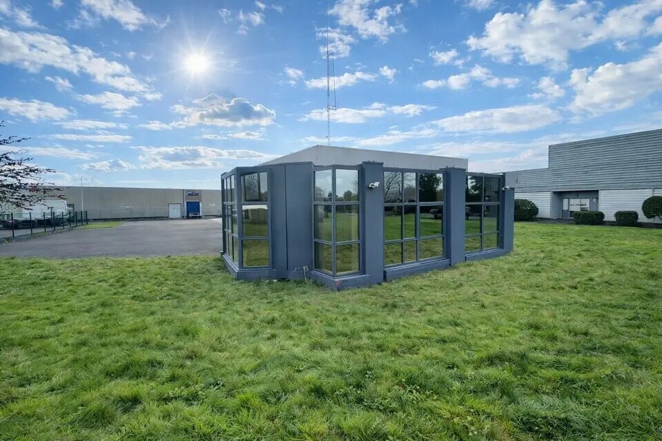 Industriel/Logistique dans Thouaré-sur-Loire à vendre Photo de l’immeuble– Image 1 sur 5