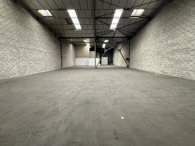 Plus de détails pour Industriel/Logistique à louer