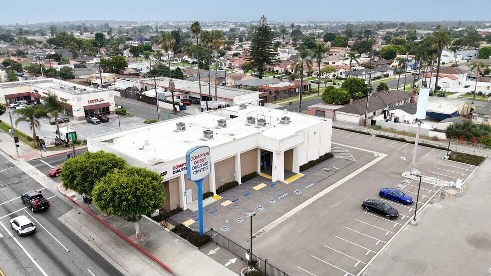 457 S Long Beach Blvd, Compton, CA à vendre - Photo de l’immeuble – Image 2 sur 5