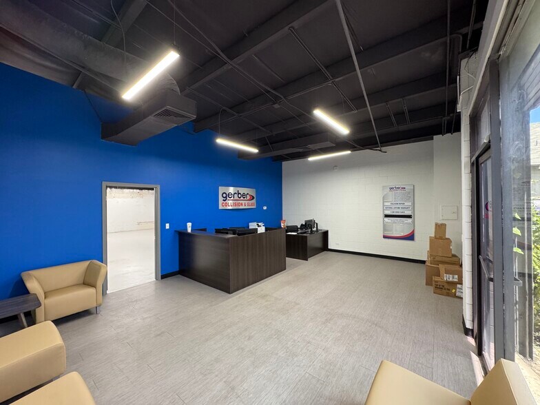 2023 Young St, Honolulu, HI à louer - Photo de l’immeuble – Image 3 sur 5