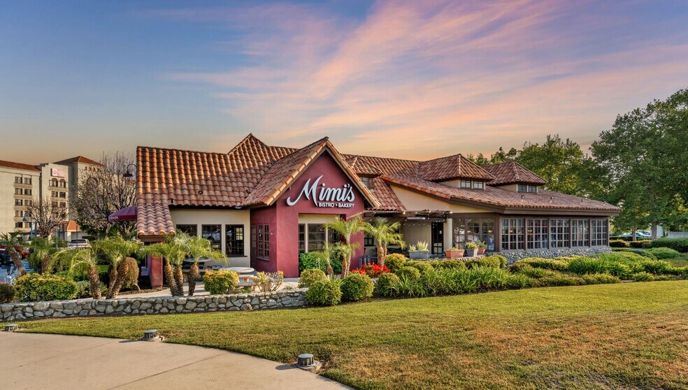 10909 Foothill Blvd, Rancho Cucamonga, CA à louer - Photo de l’immeuble – Image 2 sur 6