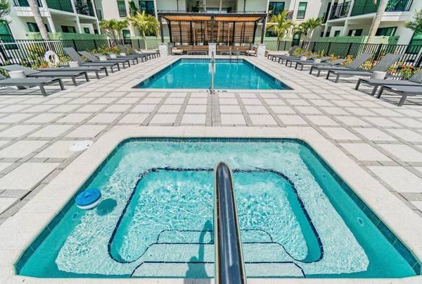 115 S Lois Ave, Tampa, FL à vendre - Photo de l’immeuble – Image 2 sur 31