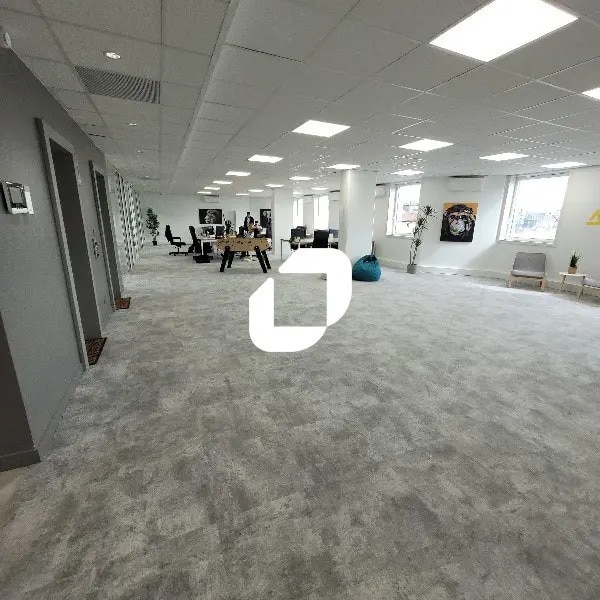 Bureau dans Boulogne-Billancourt à vendre Photo de l’immeuble– Image 1 sur 30