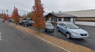 Plus de détails pour 560 NW Birch Ave, Redmond, OR - Local commercial à louer