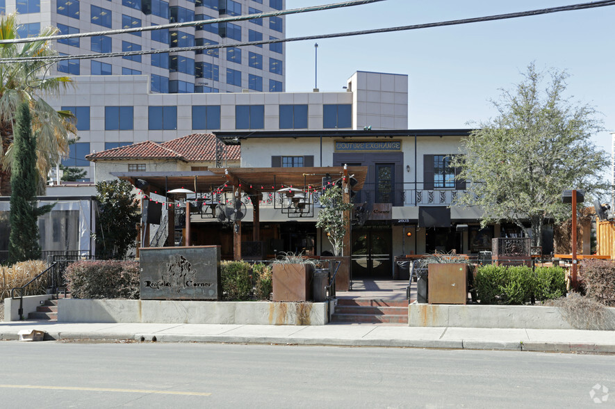 2533 McKinney Ave, Dallas, TX à vendre - Photo de l’immeuble – Image 2 sur 2