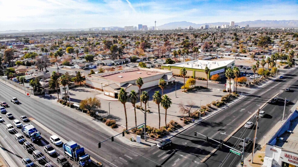 3485 E Owens Ave, North Las Vegas, NV à louer - Photo de l’immeuble – Image 3 sur 10