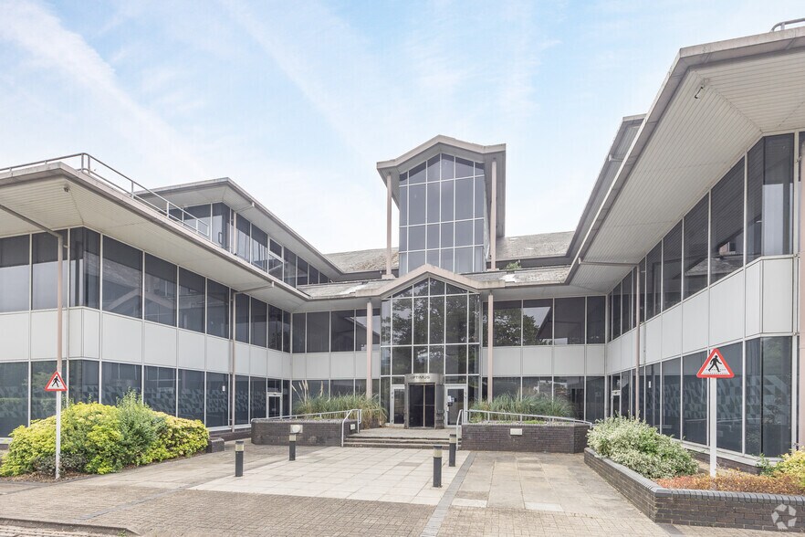 Whitehill Way, Swindon à louer - Photo de l’immeuble – Image 1 sur 5