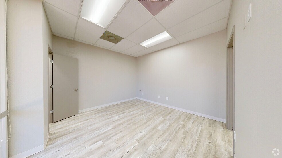 8666 Huebner Rd, San Antonio, TX à louer - Numérisation 3D Matterport – Image 3 sur 17