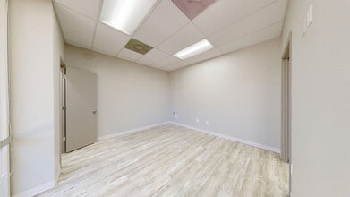 8666 Huebner Rd, San Antonio, TX à louer Numérisation 3D Matterport– Image 1 sur 13