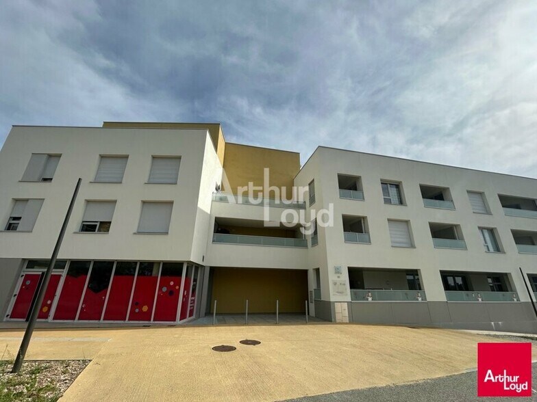 Local commercial dans Vitré à vendre - Photo de l’immeuble – Image 2 sur 5