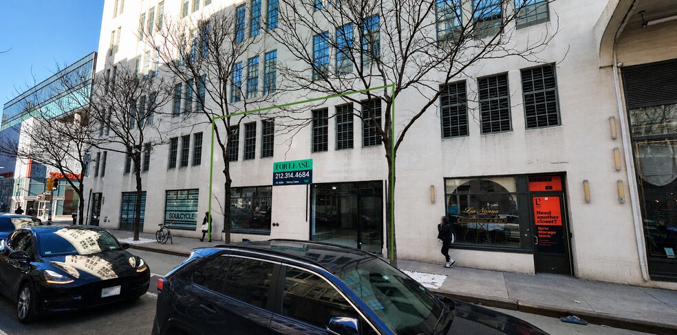 184-198 Kent Ave, Brooklyn, NY à louer - Photo de l’immeuble – Image 1 sur 5