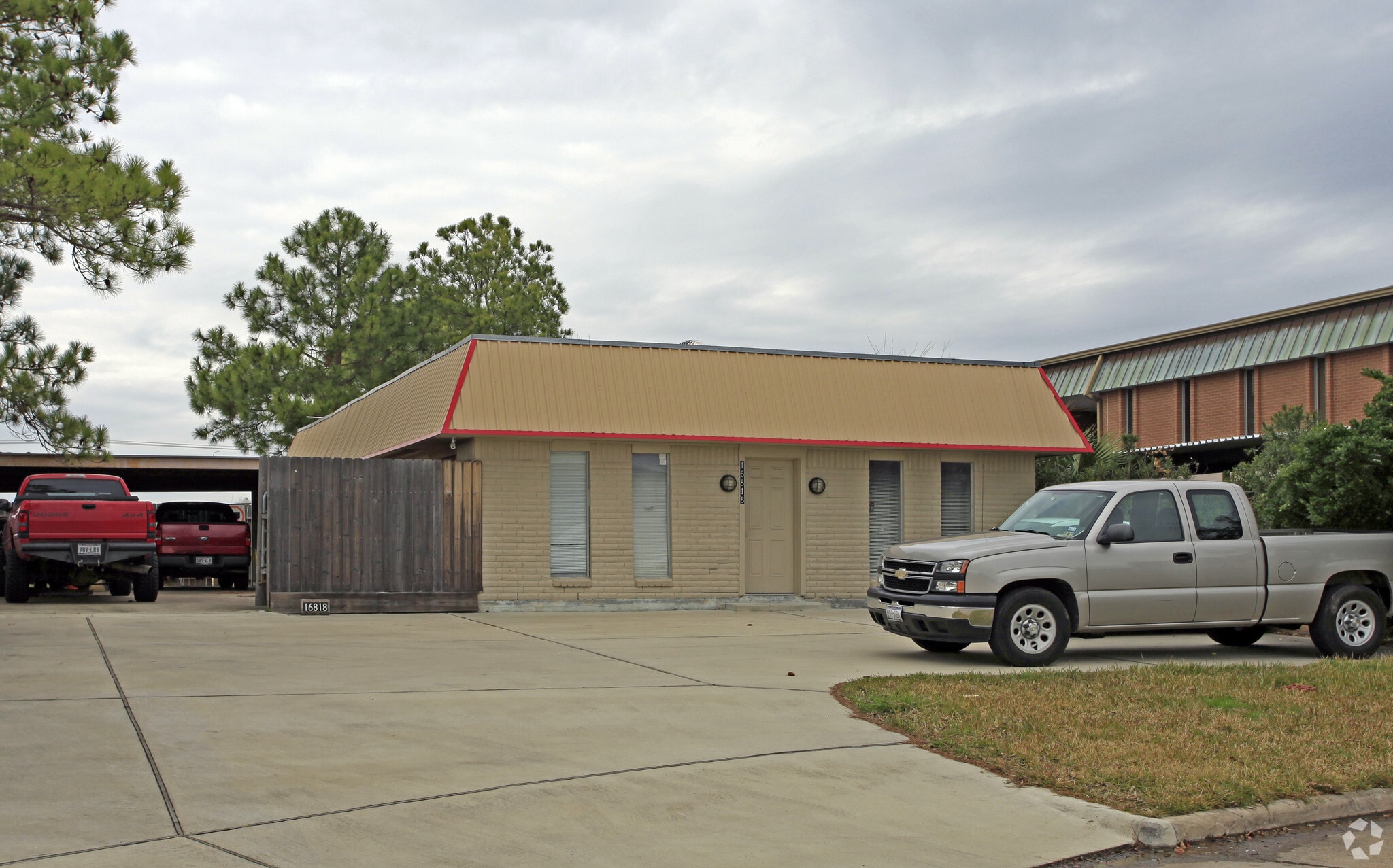 16818 Titan Dr, Houston, TX à vendre Photo principale– Image 1 sur 3