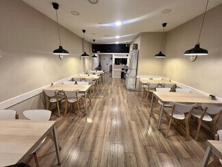 Plus de détails pour Local commercial à louer