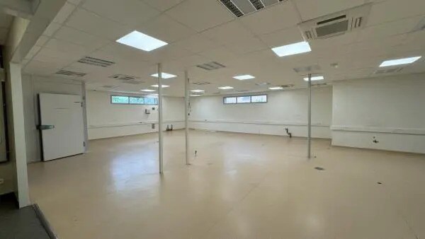 Local d'activités dans Perpignan à vendre - Photo intérieure – Image 3 sur 3