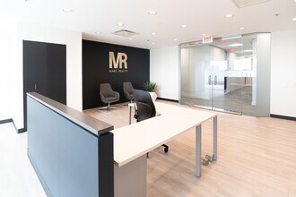 1821 Walden Office Sq, Schaumburg, IL à louer Photo intérieure– Image 2 sur 11