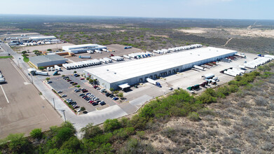 40767 Cannel St, Laredo, TX à louer Photo de l’immeuble– Image 1 sur 1