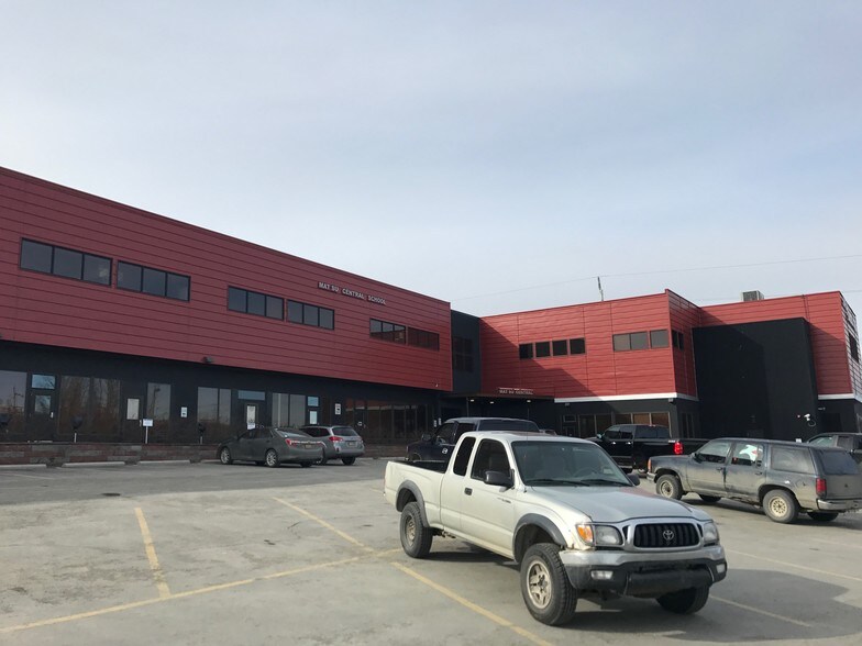 600 E Railroad Ave, Wasilla, AK à vendre - Photo de l’immeuble – Image 1 sur 16