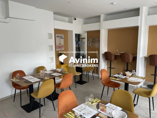 Plus de détails pour Local commercial à louer