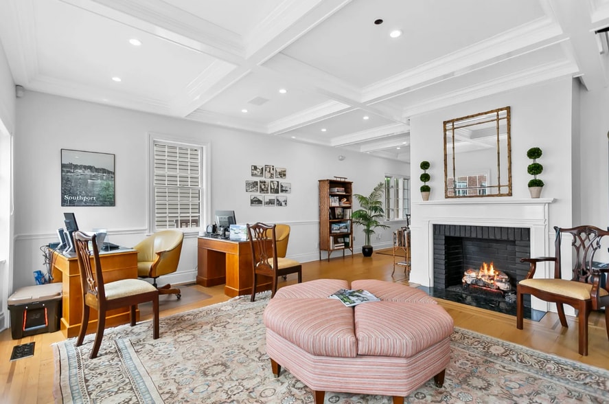 656 Harbor Rd, Southport, CT à louer - Photo intérieure – Image 2 sur 38