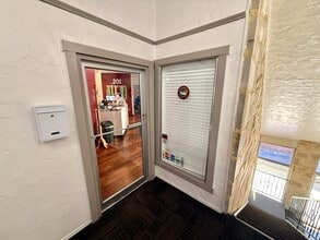 4422 Packsaddle Pass, Austin, TX à louer Photo de l’immeuble– Image 1 sur 1