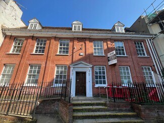 Plus de détails pour 34 Market Sq, Aylesbury - Local commercial à vendre