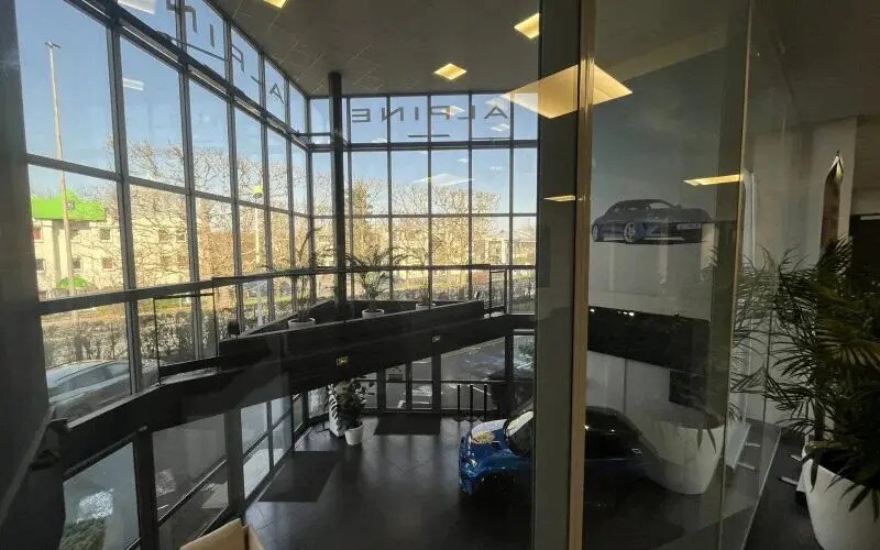 Industriel/Logistique dans Les Ulis à louer - Photo de l’immeuble – Image 3 sur 16