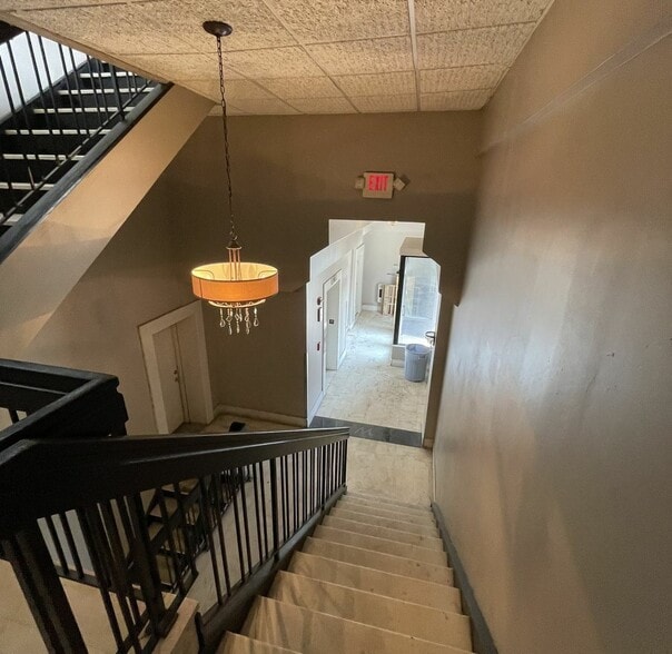 111 Woodward Ct, South Bend, IN à vendre - Photo intérieure – Image 2 sur 7
