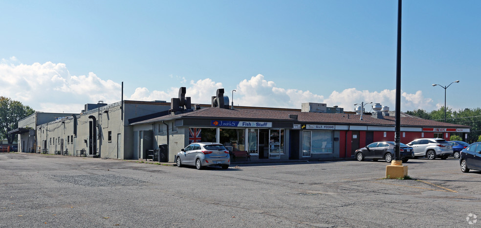 486-500 Grantham Ave, St Catharines, ON à louer - Photo de l’immeuble – Image 2 sur 9
