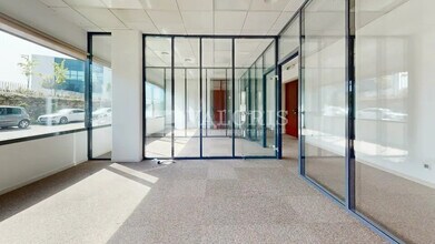 Bureau dans Champagne-au-Mont-d'Or à vendre Photo intérieure– Image 2 sur 6