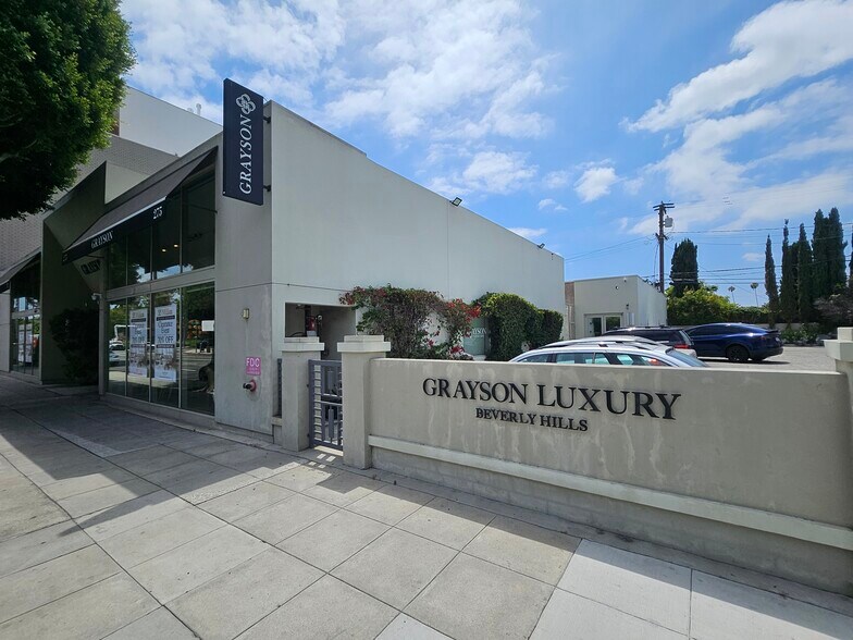 275 S La Cienega Blvd, Beverly Hills, CA à louer - Photo de l’immeuble – Image 1 sur 16