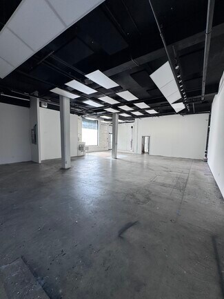 Plus de détails pour 486 Hart St, Brooklyn, NY - Bureau/Local commercial à louer